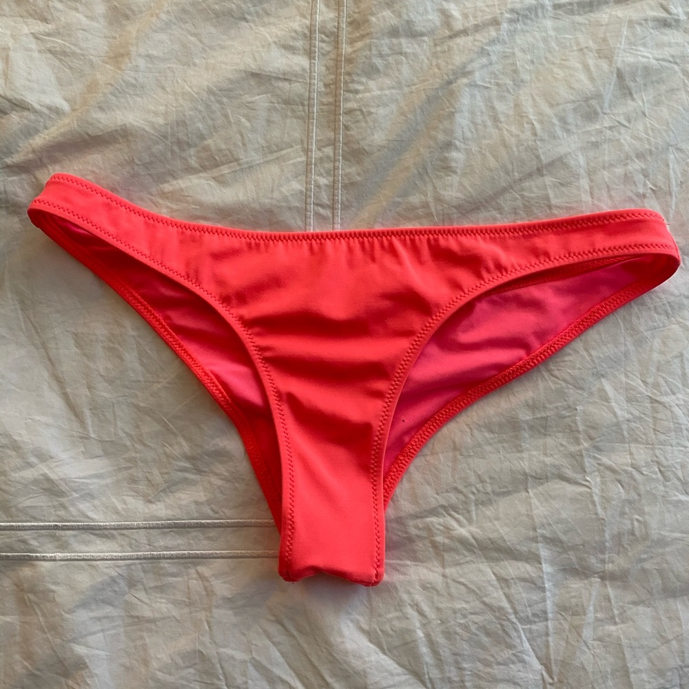 Victoria’s asecret itsy bottom
